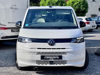 Gebraucht VW Multivan Family 150 PS (110 kW) 2024 Weiß Van
