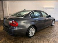 Gebraucht BMW 325 218 PS (160 kW) 2008 Grau Limousine