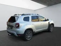 Gebraucht Dacia Duster Celebration 150 PS (110 kW) 2021 Highlandgrau SUV
