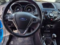 Gebraucht Ford Fiesta Titanium 95 PS (69 kW) 2016 Blau Kleinwagen