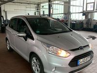 Gebraucht Ford B-MAX Titanium 101 PS (74 kW) 2017 Silber Van / Kleinbus