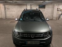 Gebraucht Dacia Duster 106 PS (77 kW) 2015 Grün SUV