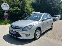 Gebraucht Hyundai i30 Classic 109 PS (80 kW) 2013 Grau Kombi