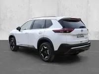 Neu Nissan X-Trail 360º 204 PS (150 kW) 2026 P) (weiss SUV