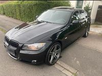 Gebraucht BMW 320 170 PS (125 kW) 2009 Schwarz Limousine