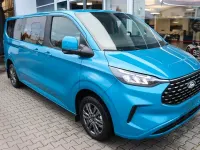 Neu Ford Tourneo Titanium 170 PS (125 kW) 2025 Blau Van / Kleinbus