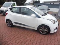 Gebraucht Hyundai i10 Style 87 PS (63 kW) 2016 Weiß Kleinwagen