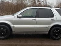 Gebraucht Mercedes ML320 217 PS (159 kW) 2002 Silber SUV