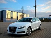 Gebraucht Audi A3 125 PS (91 kW) 2010 Weiß Kleinwagen