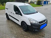 Gebraucht Peugeot Partner 95 PS (69 kW) 2018 Weiß Van / Kleinbus