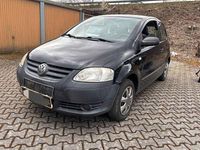 Gebraucht VW Fox Basis 54 PS (39 kW) 2009 Schwarz Kleinwagen