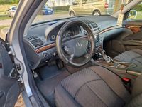 Gebraucht Mercedes E270 Classic 177 PS (130 kW) 2003 Silber Kombi