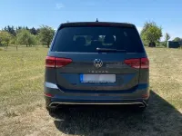 Gebraucht VW Touran R-line 150 PS (110 kW) 2023 Grau Van / Kleinbus