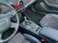 Gebraucht Audi A3 Cabriolet 150 PS (110 kW) 2015 Rot Cabrio