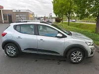 Używany Dacia Sandero Stepway 101 KM (74 kW) 2021 Srebrny Sedan/Limuzyna