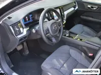 Gebraucht Volvo V60 Core 197 PS (144 kW) 2023 Schwarz Kombi