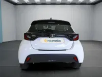 Neu Toyota Yaris 116 PS (85 kW) 2025 Weiß Kleinwagen