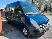Second-hand Renault Master 101 CP (74 kW) 2014 Albastru Van
