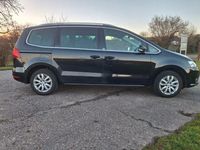 Second-hand VW Sharan 140 CP (102 kW) 2012 Negru Monovolum