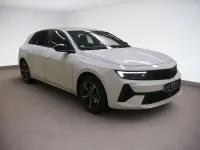 Używany Opel Astra S 131 KM (96 kW) 2024 Biały Hatchback