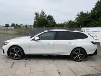 Gebraucht BMW 520 Performance 208 PS (152 kW) 2025 Weiß Kombi