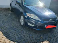 Gebraucht Ford Mondeo 140 PS (102 kW) 2012 Blau Limousine