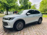 Gebraucht VW Tiguan Elegance 150 PS (110 kW) 2024 Silber SUV