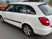 Gebraucht Skoda Fabia 75 PS (55 kW) 2012 Weiß Kombi