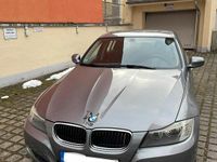 Gebraucht BMW 320 163 PS (119 kW) 2010 Grau Limousine