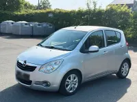 Gebraucht Opel Agila 95 PS (69 kW) 2011 Silber Kleinwagen