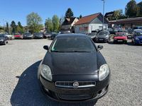 Gebraucht Fiat Bravo Dynamic 120 PS (88 kW) 2011 Schwarz Kleinwagen