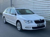 gebraucht Skoda Superb 2,0 tdi Combi Elegance Leder Pano Navi