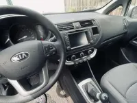Gebraucht Kia Rio Spirit 86 PS (63 kW) 2014 Silber Limousine
