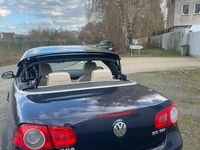 Gebraucht VW Eos 140 PS (102 kW) 2007 Blau Cabrio