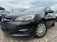 Usata Opel Astra 140 CV (102 kW) 2014 Nero Berlina