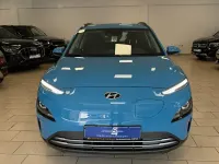 Gebraucht Hyundai Kona 100 kW (136 PS) 2022 Blau SUV