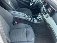 Second-hand Mercedes 220 143 CP (105 kW) 2017 Alb Break