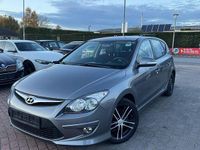 Gebraucht Hyundai i30 Classic 90 PS (66 kW) 2011 Grau Limousine