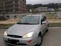 Second-hand Ford Focus 101 CP (74 kW) 2001 Argintiu Hatchback