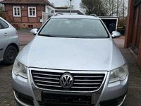 Gebraucht VW Passat 140 PS (102 kW) 2008 Silber Kombi