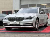 Gebraucht BMW 760 609 PS (447 kW) 2018 Mineralweiss metallic Limousine
