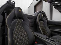 Gebraucht Ferrari 812 799 PS (587 kW) 2023 Violett Cabrio