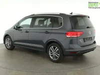 Neu VW Touran Comfortline 150 PS (110 kW) 2026 Delfingrau metallic Van / Kleinbus