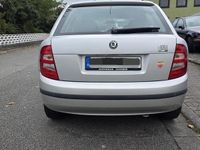 Gebraucht Skoda Fabia 75 PS (55 kW) 2002 Silber Kleinwagen