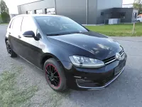Gebraucht VW Golf VII Highline 125 PS (91 kW) 2016 Deep black perleffekt Kleinwagen
