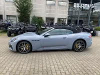 Gebraucht Maserati GranCabrio 549 PS (403 kW) 2024 Grau Cabrio