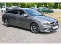 Gebraucht Mercedes CLA200 Shooting Brake Urban 156 PS (114 kW) 2016 Grau Kombi