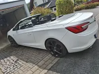 Gebraucht Opel Cascada Edition 140 PS (102 kW) 2015 Weiß Cabrio