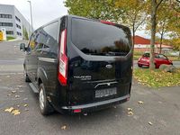 Gebraucht Ford Tourneo 170 PS (125 kW) 2018 Schwarz Kombi