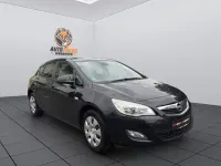 Gebraucht Opel Astra Design Edition 140 PS (102 kW) 2012 Schwarz Limousine
